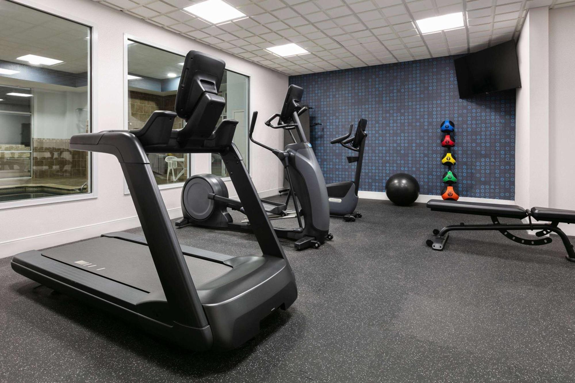 La Quinta Inn & Suites By Wyndham Ft Worth-Burleson Extérieur photo